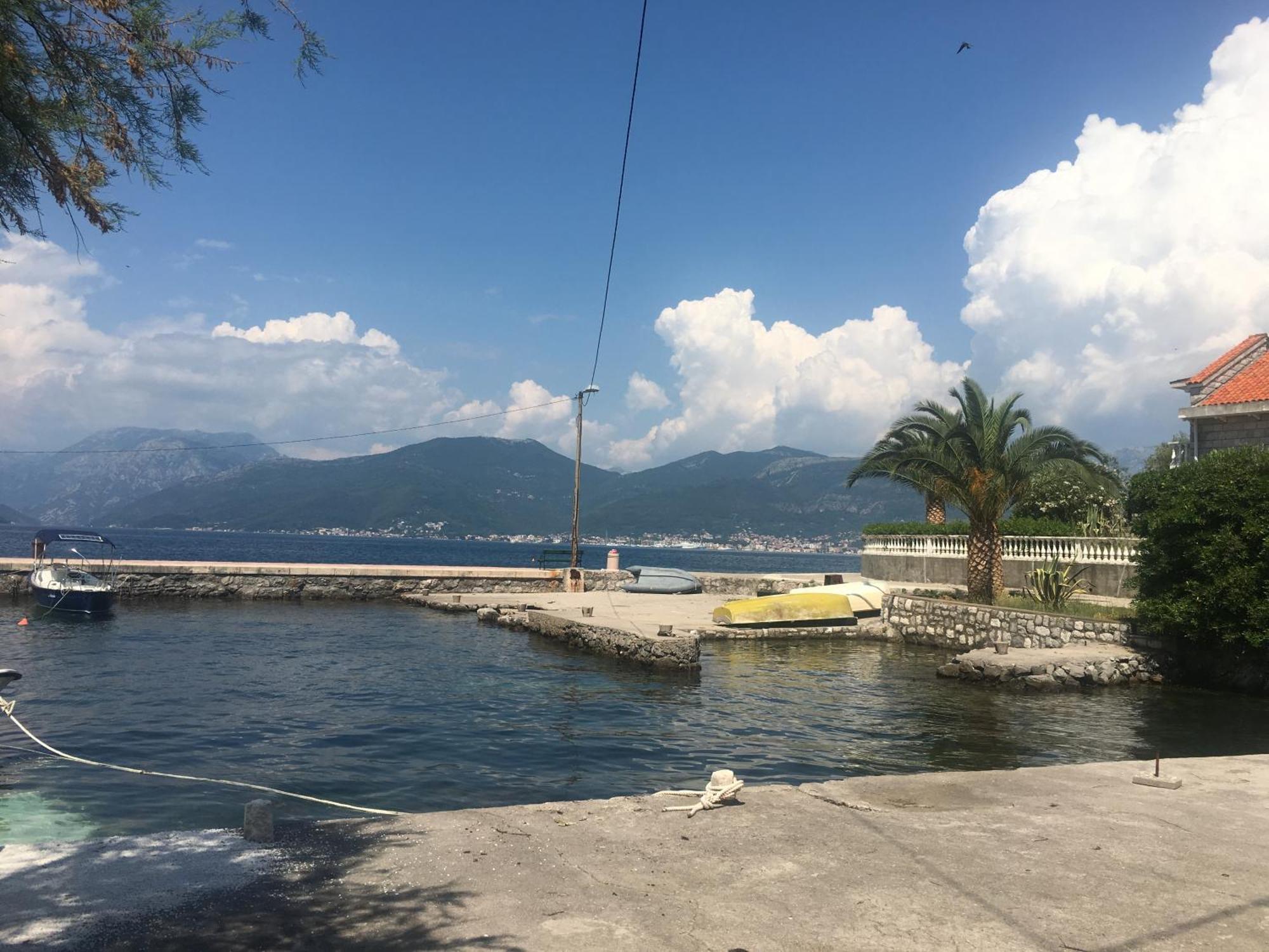 Studio Apartments Krasici Tivat Eksteriør billede